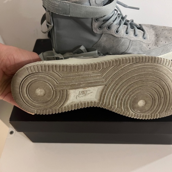 Air Force 1 high top sneaker - Picture 3 of 5